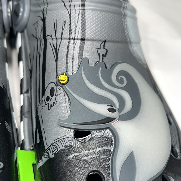 M7/W9 Disney Crocs The Nightmare Before Christmas 2024 - Picture 7 of 12